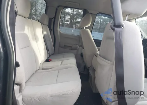 2008 GMC Sierra 2500Hd Work Truck z USA, uszkodzony, nr VIN 1GTHK29K78E105078